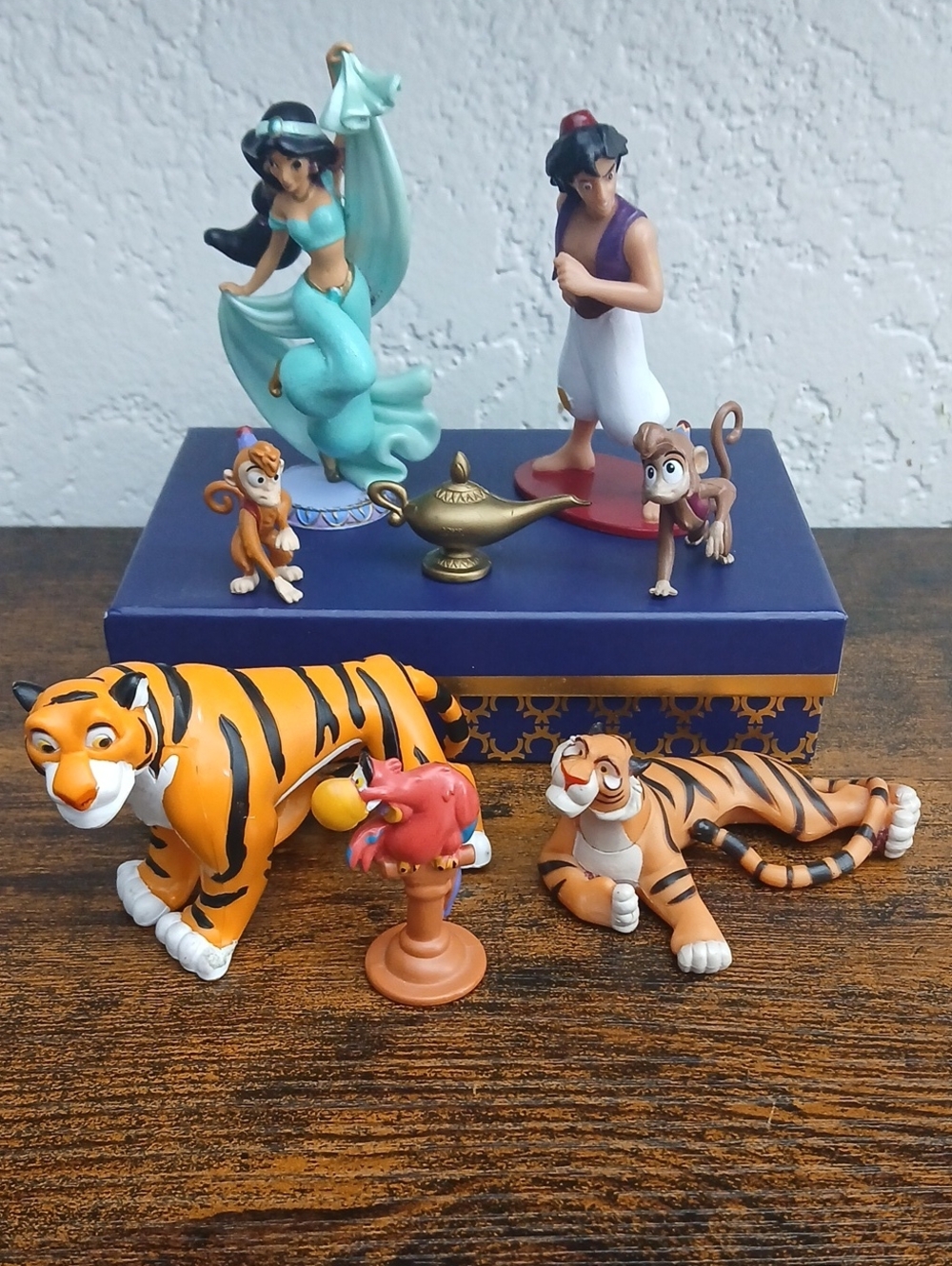 Vintage Disney Aladdin Toy Figures Lot Of 8
